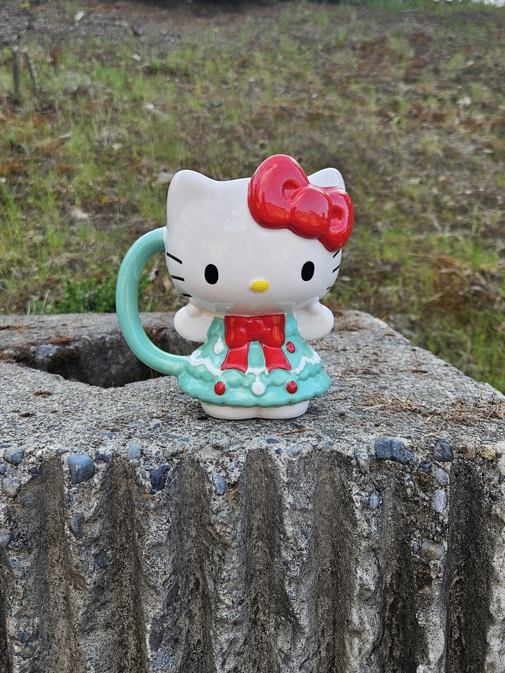 Hello Kitty Ceramic Holiday Mug